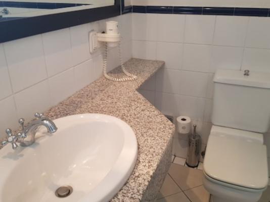 Room image 1