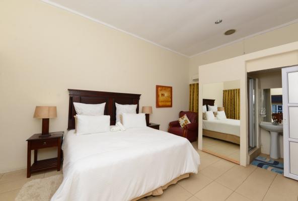 Room image 5