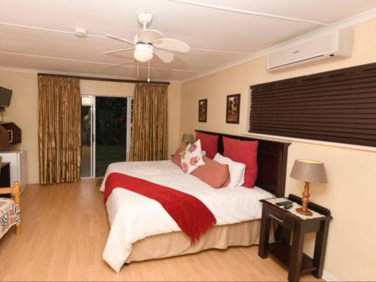 Room image 13
