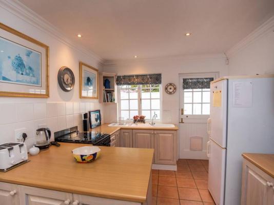 Room image 8
