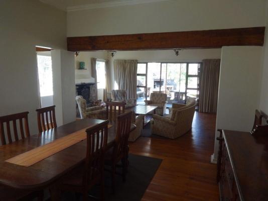 Room image 3