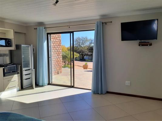 Room image 3