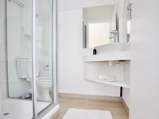 Room image 2