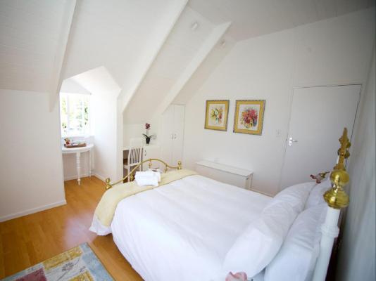 Room image 1