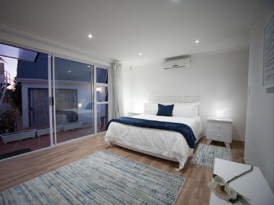 Room image 5