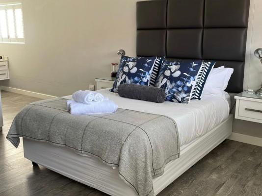 Room image 1