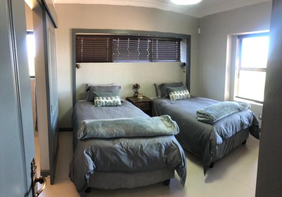 Steenbokkie Guest House - 175000