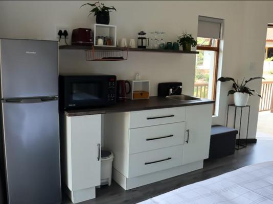 Room image 4