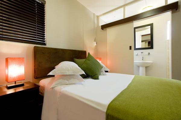 10 on CAPE - Single Bed