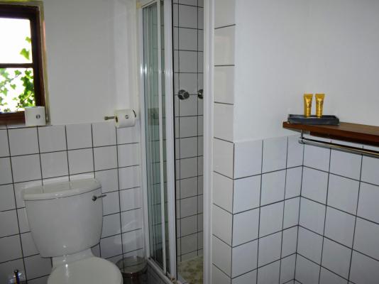 Room image 4