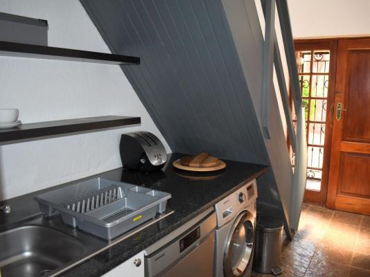 Room image 3