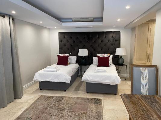 Room image 23