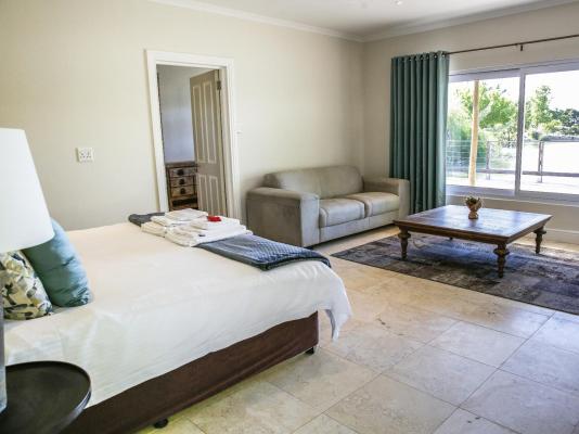 Room image 3