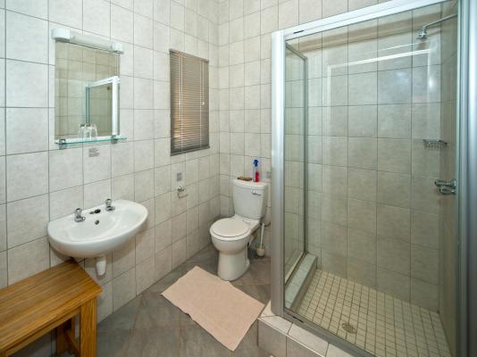 Room image 4