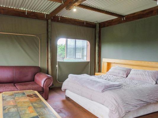 Simbonga Game Reserve & Sanctuary - 180326