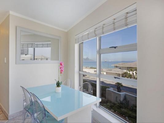 The Bay A101 - 181239