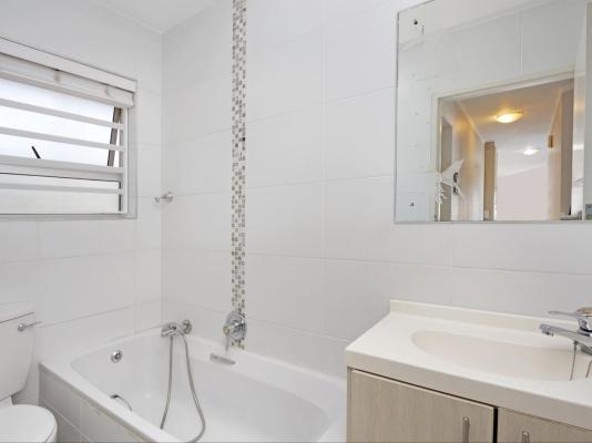 The Bay A101 - 181248