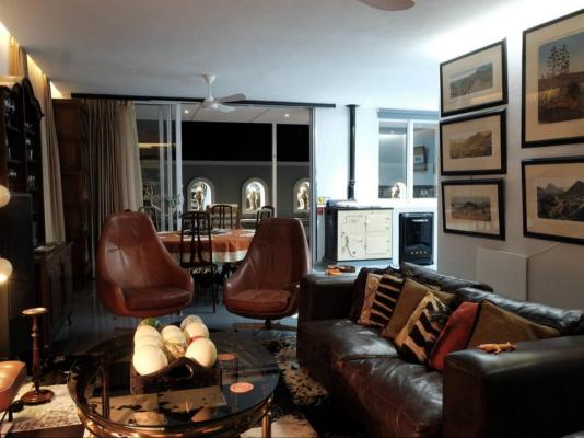 Room image 10