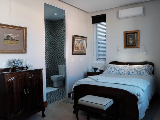 Room image 6