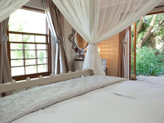 Room image 4