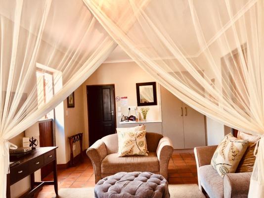 Room image 4
