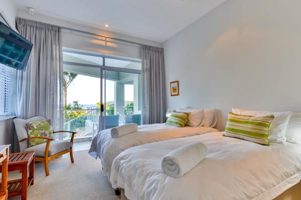 Room image 1