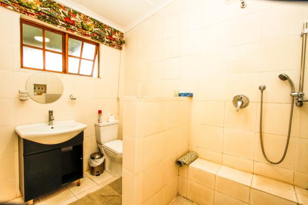 Room image 1
