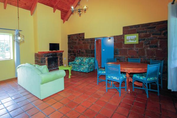 Room image 3