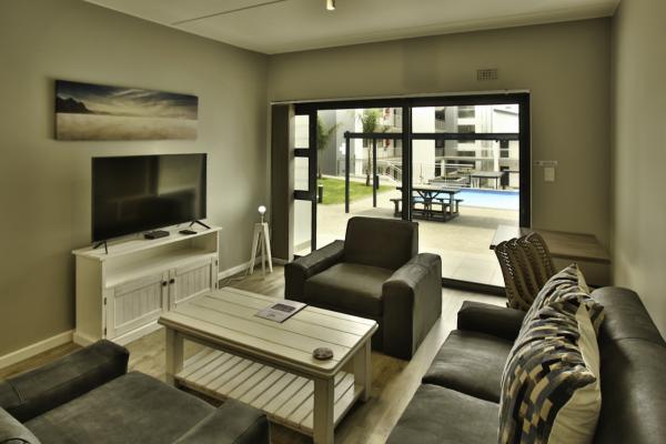Nivica 18 Lifestyle Living 4 Sleeper - 183251