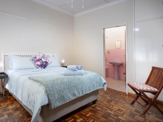 19 On D'Urban Row - 183360