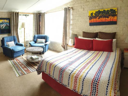 Room image 4