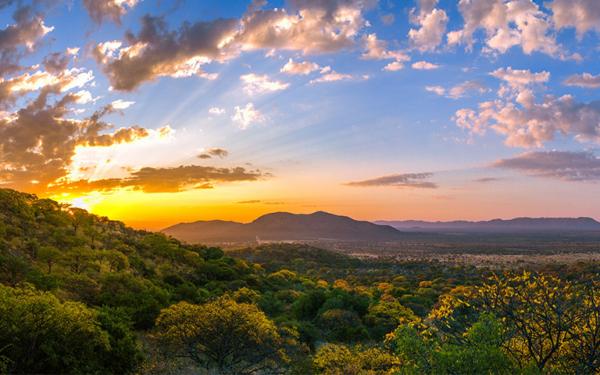 Mountain Hiking Trails 