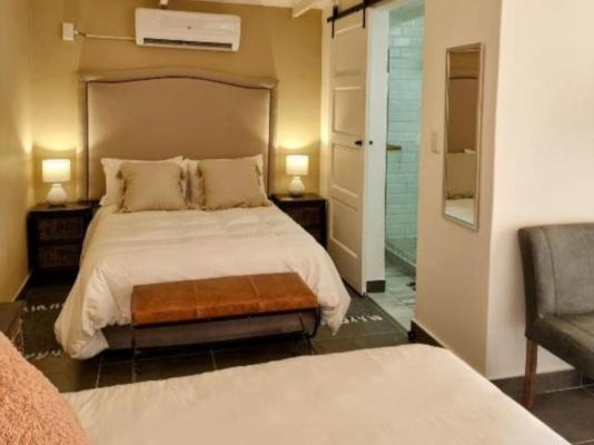 Sonskyn Hof Guest House - 184776