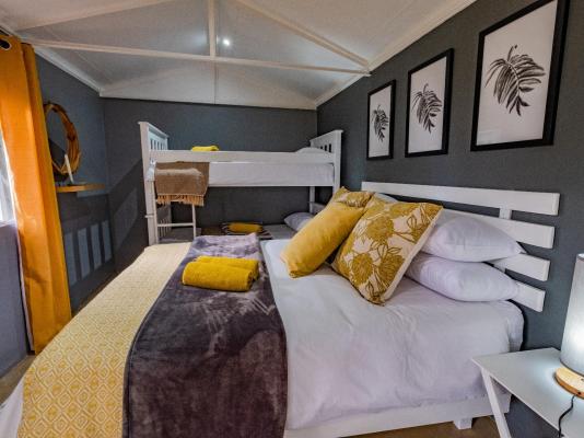 Room image 3