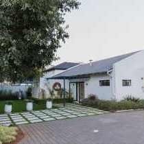 On 9th Street Boutique Guesthouse - 185085