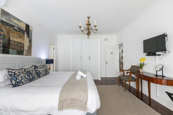 Room image 2