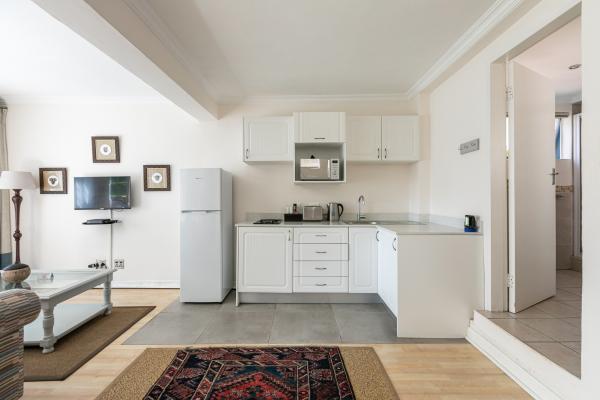 Room image 6