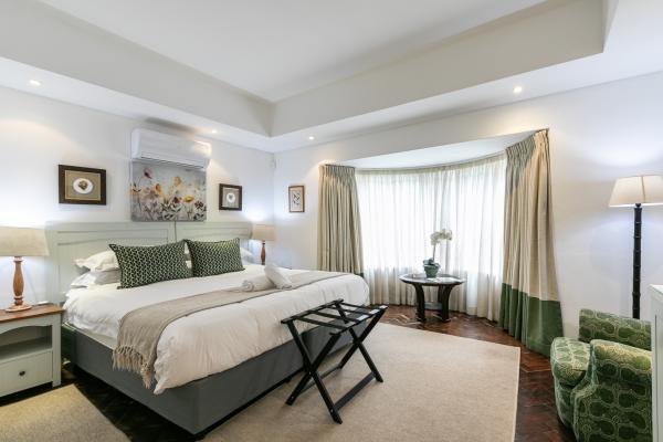 Room image 11