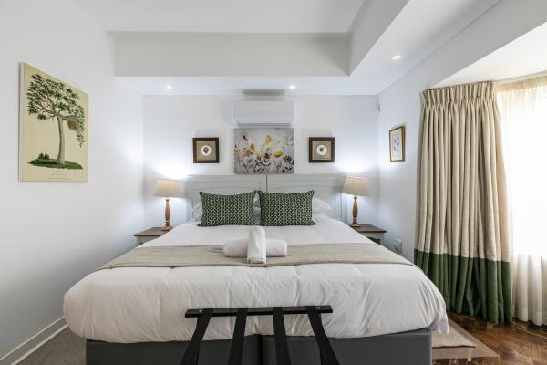 Room image 12