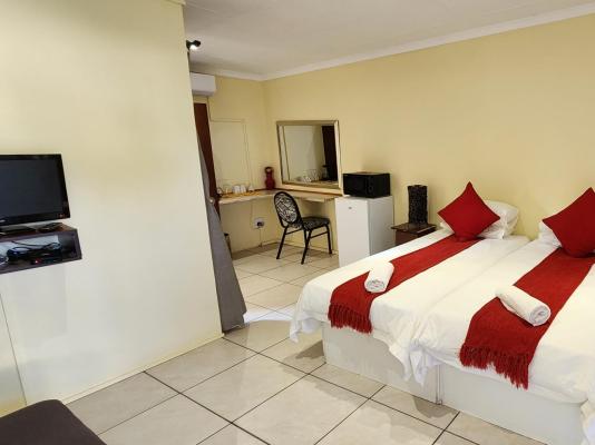 Room image 5