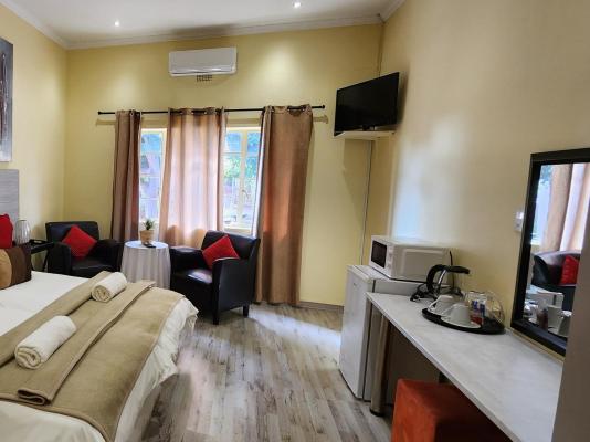 Room image 6