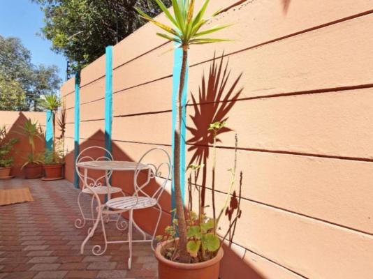 The Bohemian Guesthouse - 185468