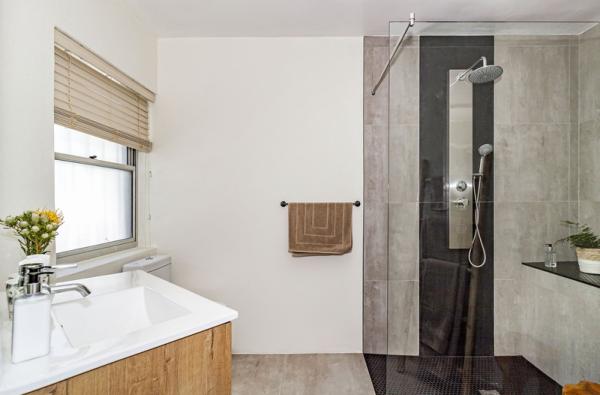 Room image 7
