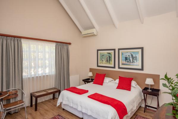Millard Crescent Guesthouse 