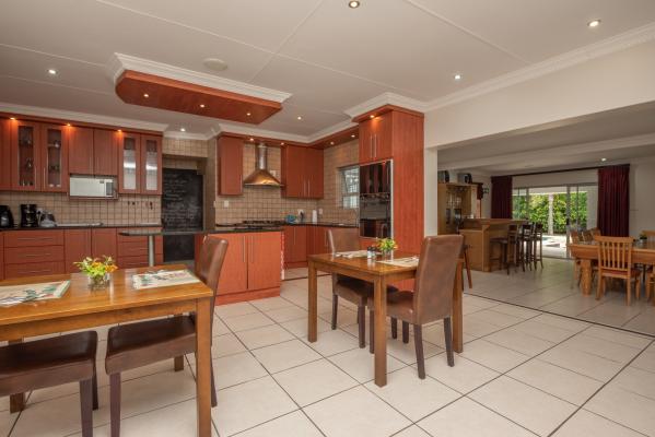 Millard Crescent Guesthouse 