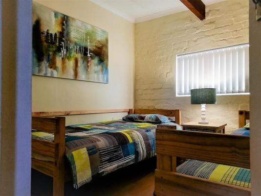 Room image 7