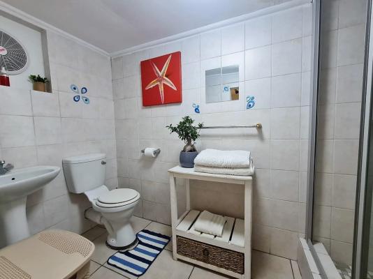 Room image 4