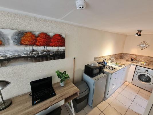 Room image 6