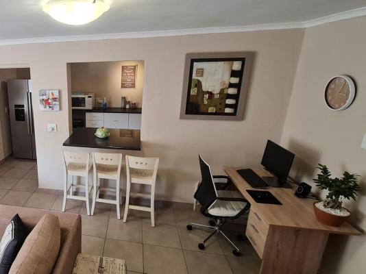 Room image 3