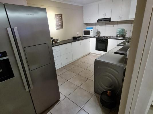 Room image 4